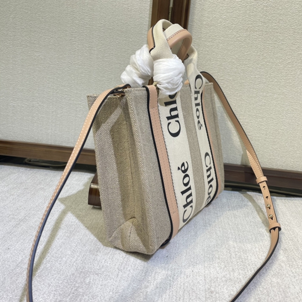 スーパーコピーブランドバッグ背面デザイン